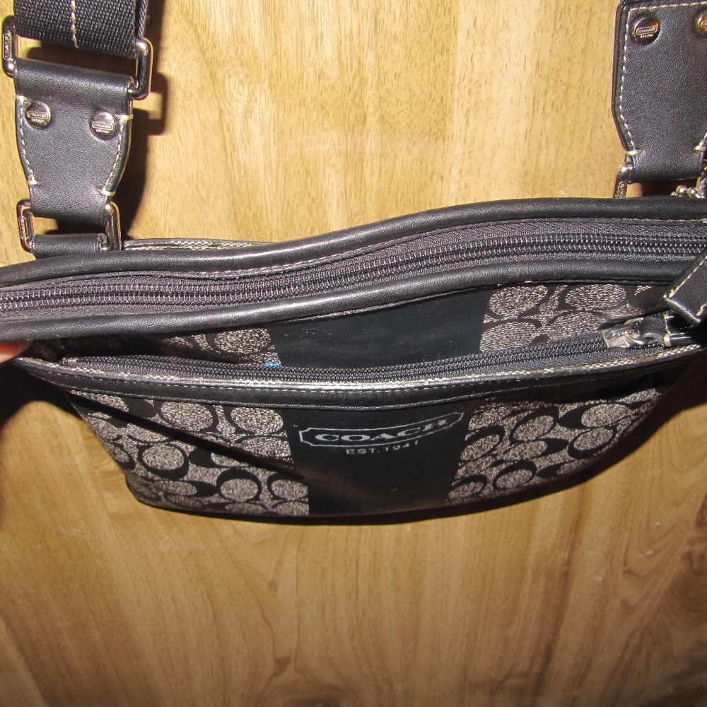 Purse - Picture 4 of 6